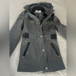 Grey guess coat